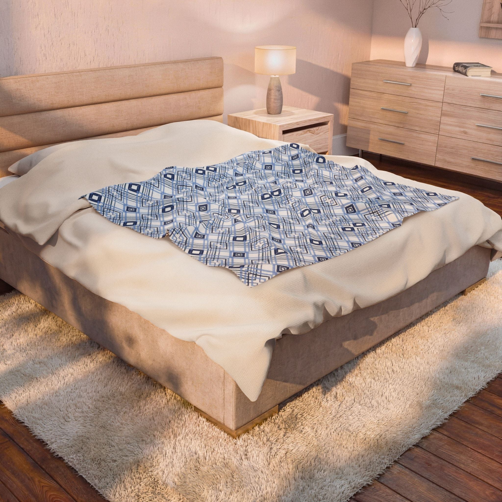 Blue Diamonds Geometric Velveteen Plush Blanket - Blue Cava