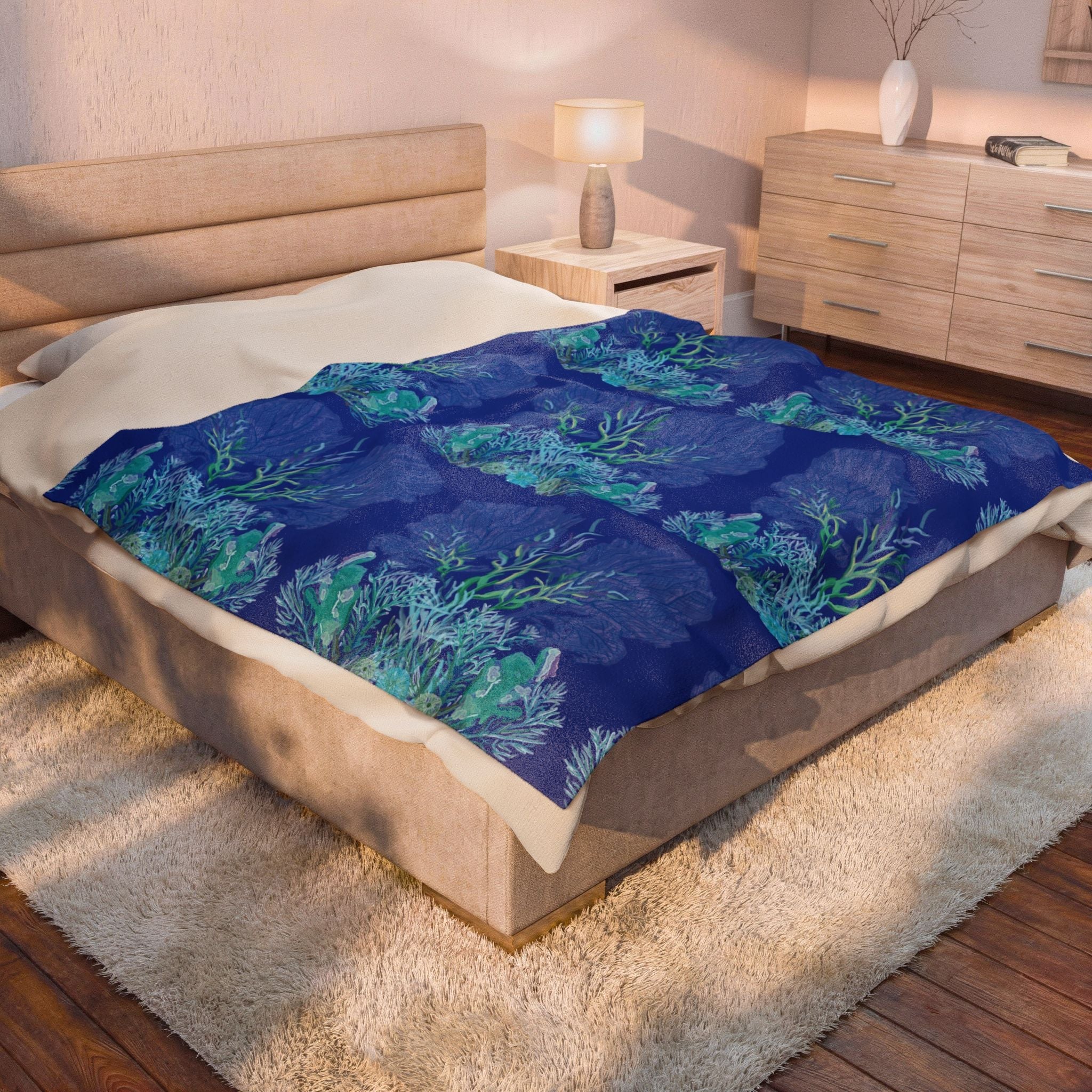 Ocean - Themed Velveteen Plush Blanket - Cozy Coral Design for Home Decor & Gifts - Blue Cava