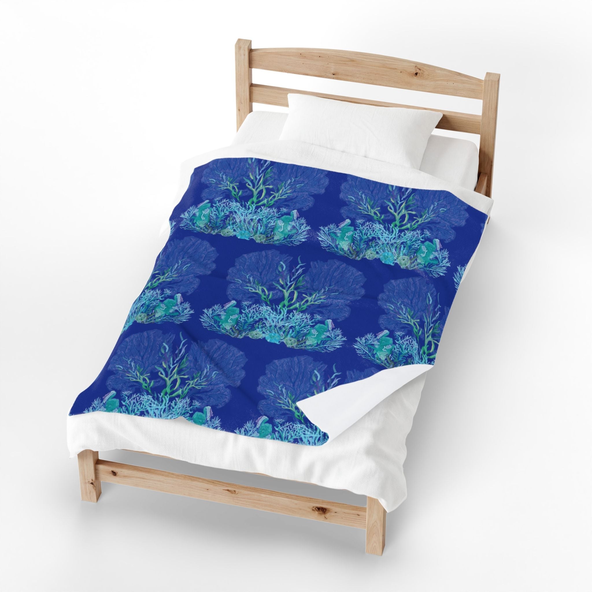 Ocean - Themed Velveteen Plush Blanket - Cozy Coral Design for Home Decor & Gifts - Blue Cava